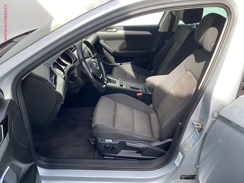 Volkswagen Passat (2018) 2.0 TDi 4x4, Comfortline, DSG - fotka 13 z 19
