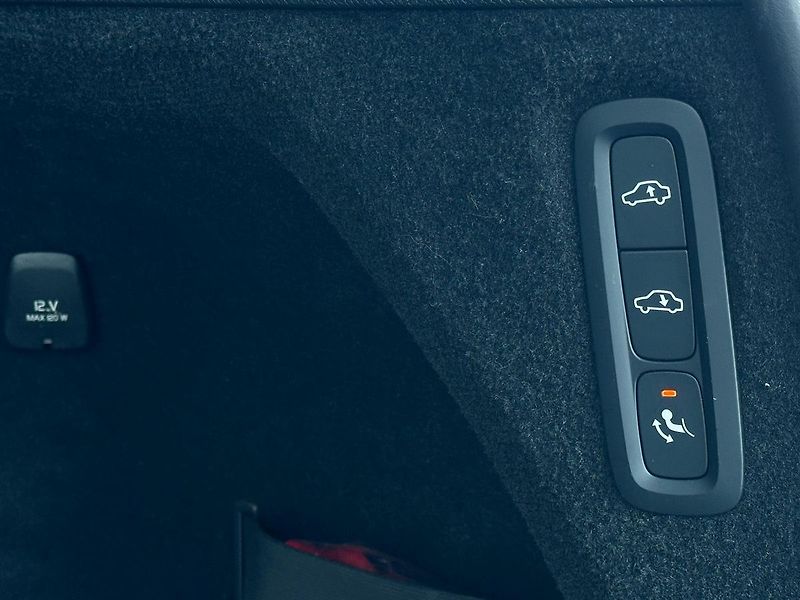 Volvo XC90 B5 AWD Plus, vzduch, ventilace - fotka 15 z 20