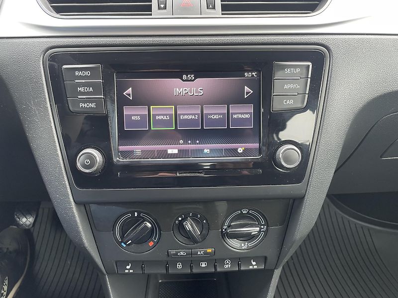Škoda Rapid (2017) 1.0 TSI 70 KW AMBITION - fotka 15 z 17