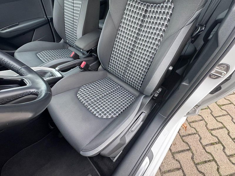 Audi A1 (2019) 2,0 TFSI 147 KW S-LINE DPH - fotka 22 z 50