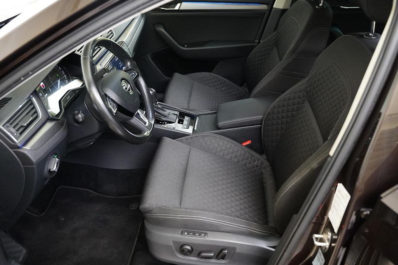 Škoda Superb - fotka 12 z 27
