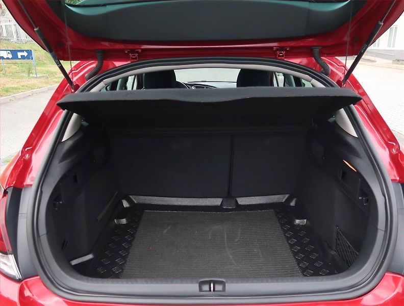 Citroën C4 (2015) 1.2 PureTech, Serv.kniha - fotka 13 z 16