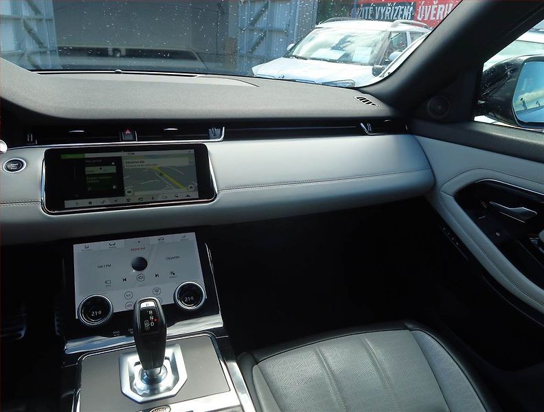 Land Rover Range Rover Evoque (2019) D150 AWD - fotka 8 z 16