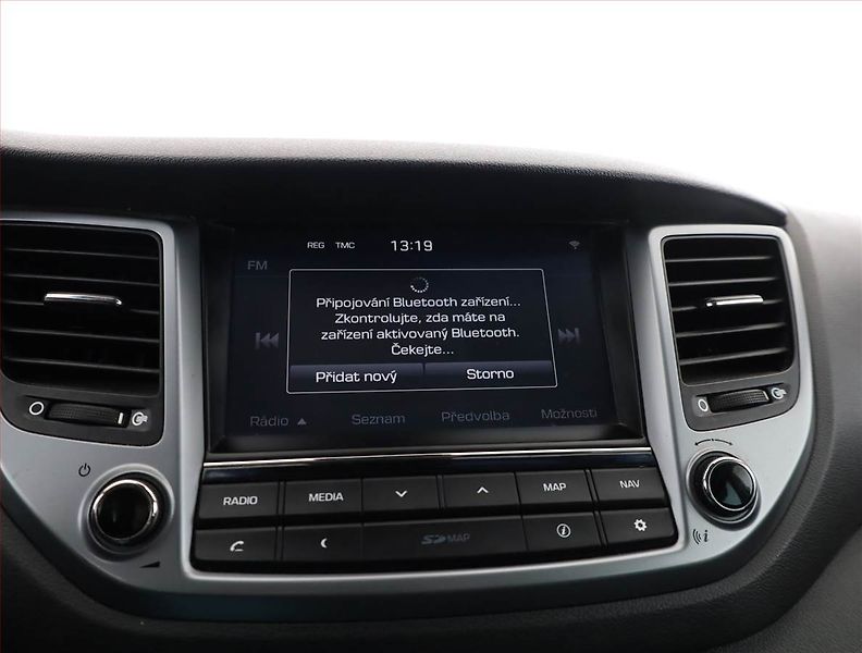 Hyundai Tucson (2016) 1.7 CRDi, Automat, Serv.kniha - fotka 13 z 17