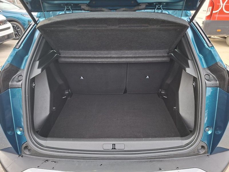 Peugeot 2008 STYLE Hybrid 136 e-DCS6 - fotka 5 z 24