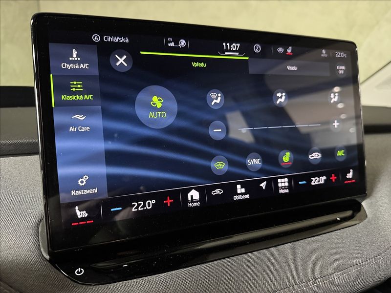 Škoda Enyaq 80 Tepelko LED Matrix Assist - fotka 45 z 50