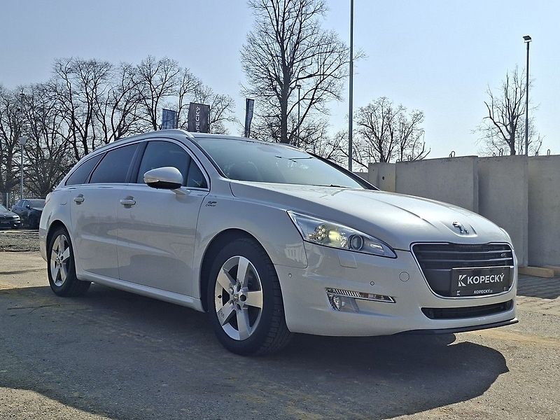 Peugeot 508 SW GT 2.2 HDI 204k AUT6 - fotka 8 z 27