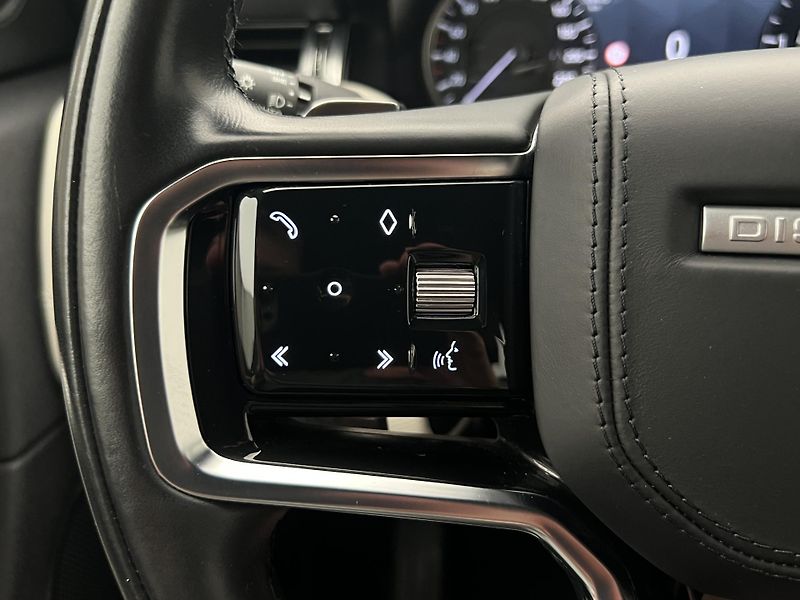 Land Rover Discovery Sport D200 EDITION AUT - fotka 25 z 51