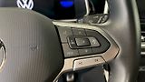 Volkswagen T-Roc (2024) R-Line 1.0 TSI 81kW - náhled 17