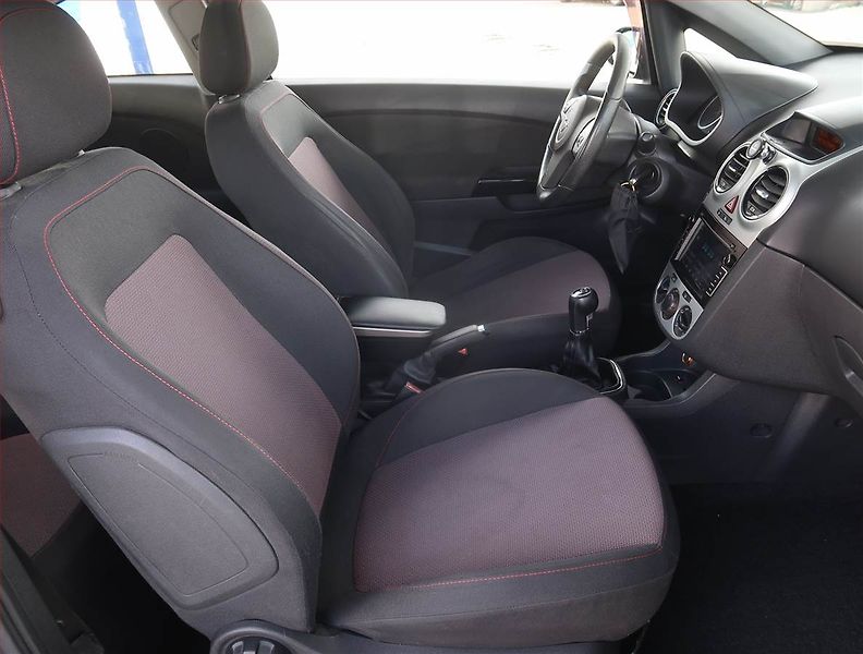 Opel Corsa (2007) 1.2, po STK, v provozu - fotka 9 z 17
