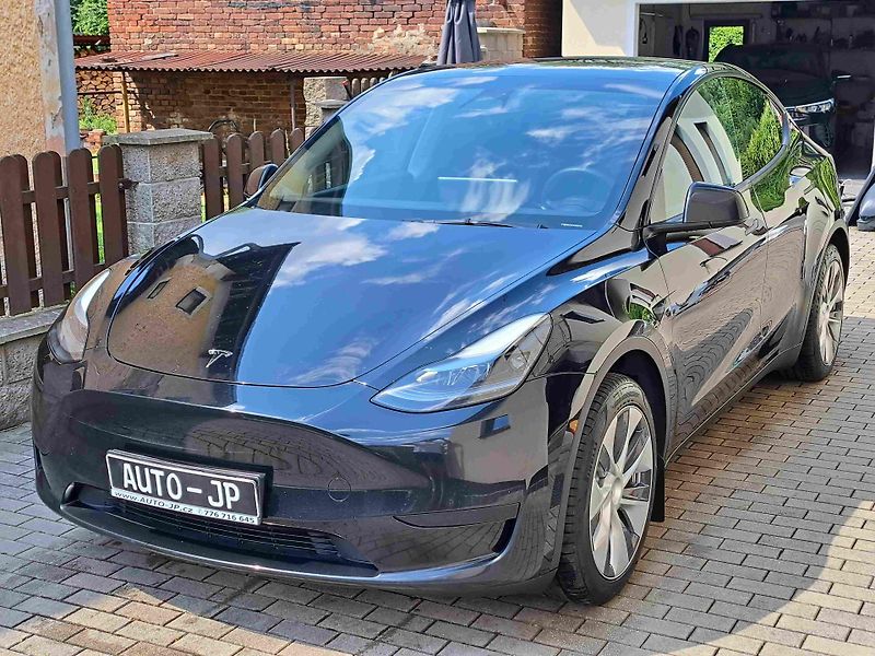 Tesla Model Y (2023) RWD LED ACC 19ALU NAVI - fotka 6 z 11