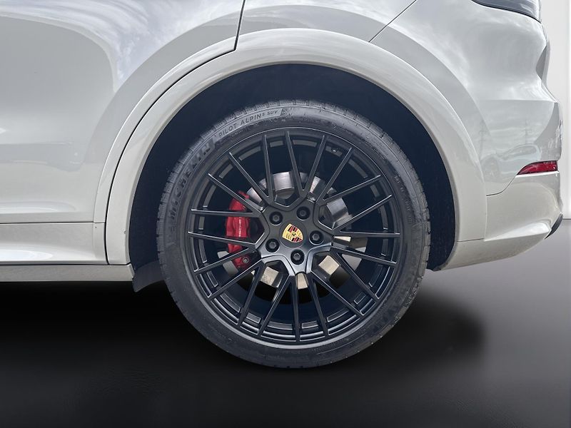 Porsche Cayenne GTS - fotka 12 z 23