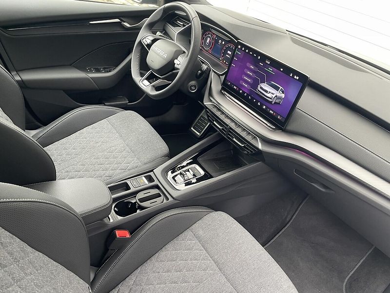 Škoda Octavia 2,0 TSi - fotka 21 z 23