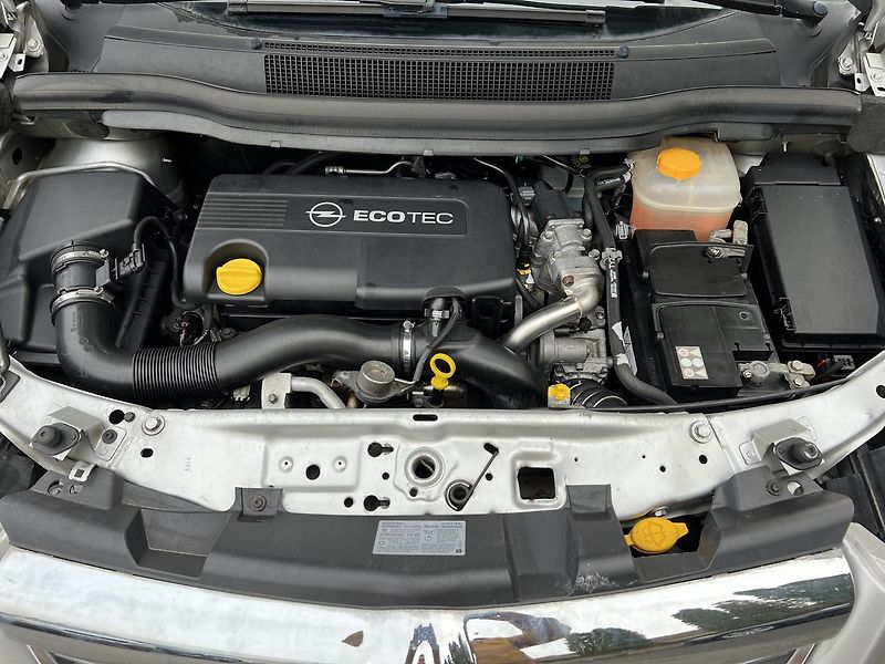 Opel Zafira 1.7 CDTi 92kW - fotka 14 z 15