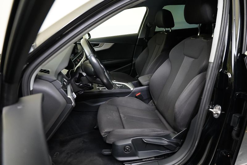 Audi A4 - fotka 11 z 26