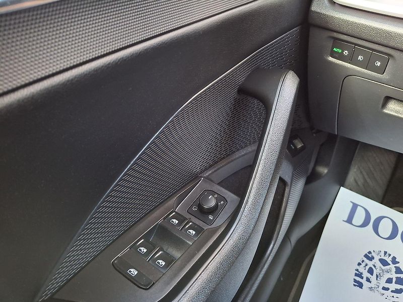 Škoda Octavia (2023) 1.0 E-TSI Business Plus ZÁRUKA - fotka 35 z 38