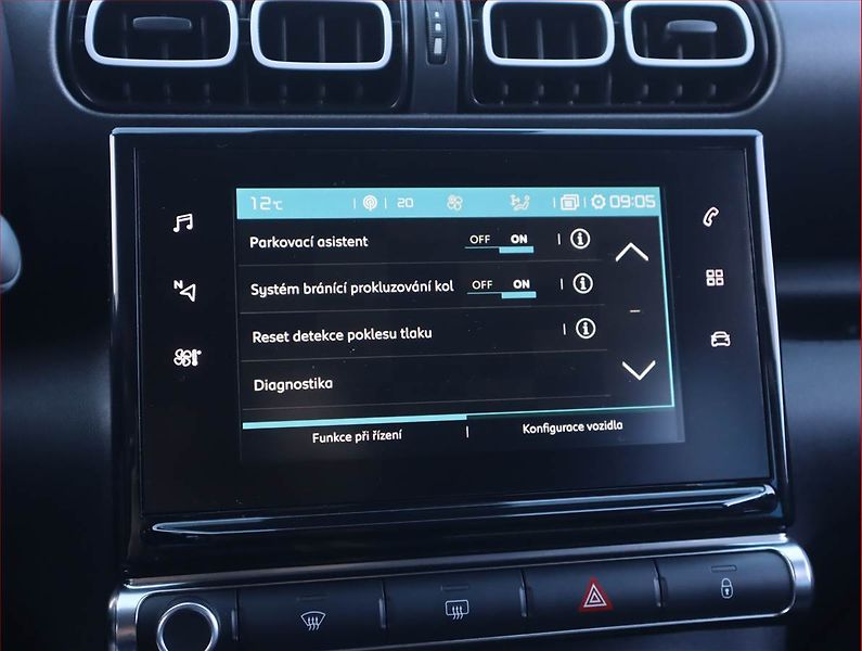 Citroën C3 Aircross (2018) 1.2 PureTech, Serv.kniha - fotka 16 z 21