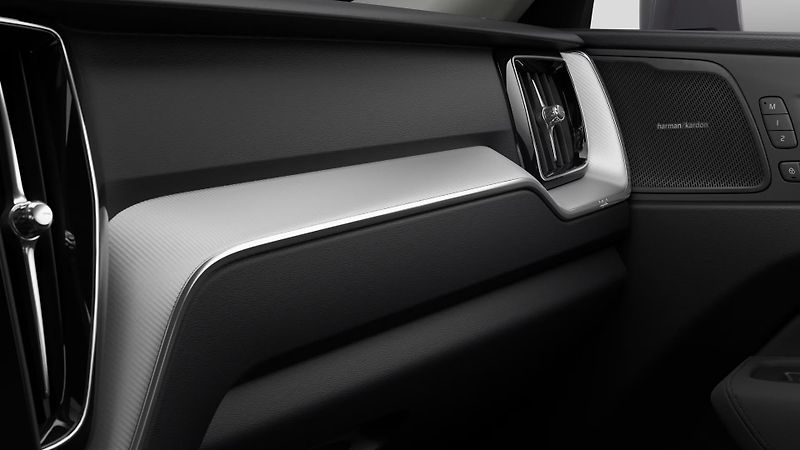 Volvo XC60 (2026) B5 AWD AUT BRIGHT PLUS - fotka 10 z 11