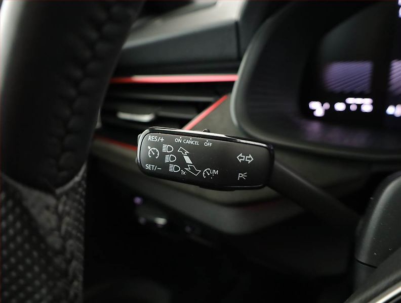 Škoda Kamiq (2024) Drive 1.0 TSI - fotka 13 z 18