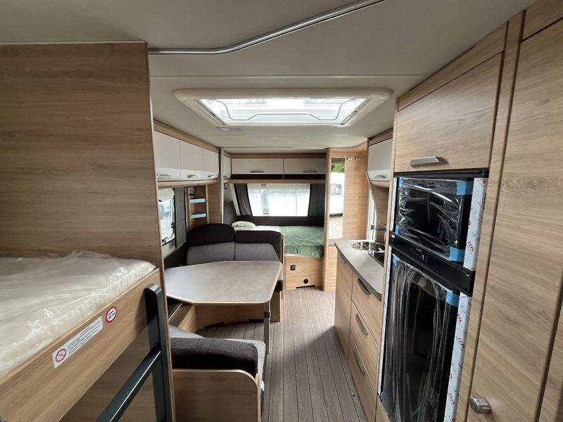 Knaus (2027) Südwind 580 QS BLACK SELECTION - fotka 20 z 21