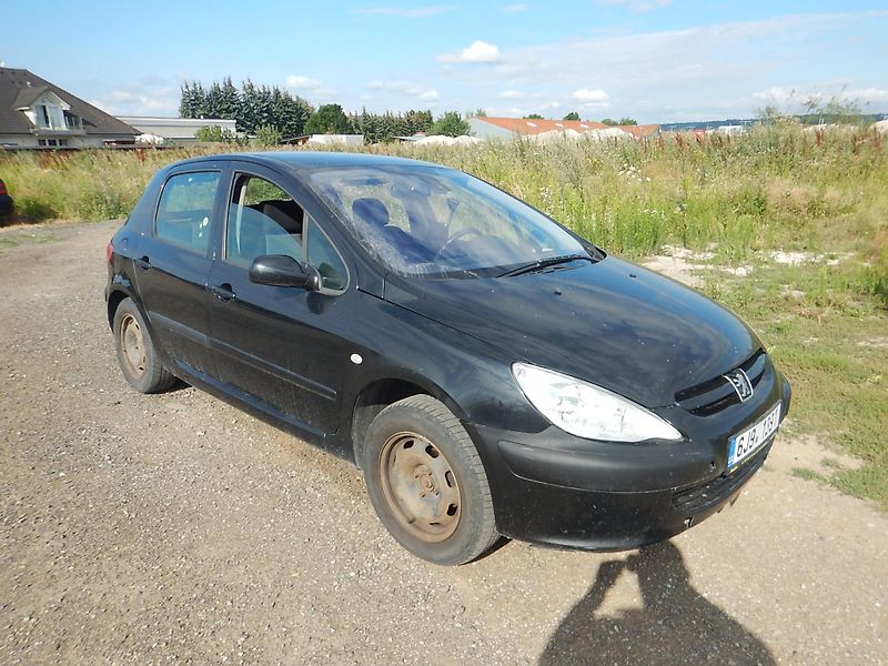 Peugeot 307 2.0 Hdi 66 kw - fotka 4 z 11