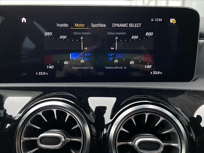 Mercedes-Benz Třídy A A 45 S AMG 4M+ - fotka 21 z 27