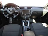 Škoda Octavia (2014) 2.0 TDi, Xenon, navi - náhled 8