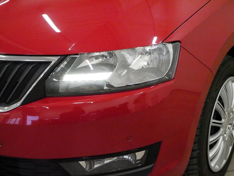 Škoda Rapid - fotka 9 z 32