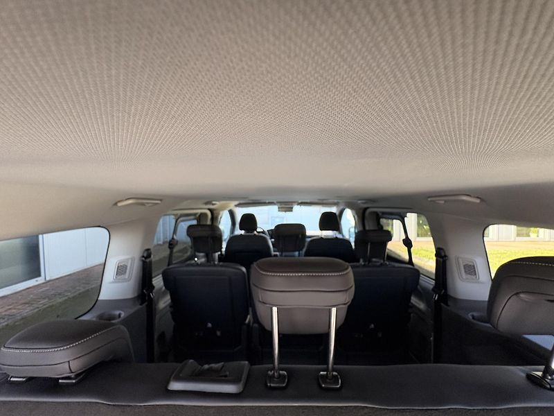 Volkswagen Caravelle (2026) - fotka 18 z 37