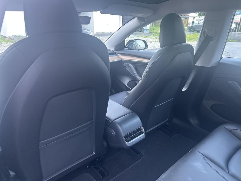 Tesla Model 3 LONG RANGE DUAL MOTOR SOH 96% - fotka 49 z 54