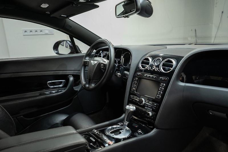 Bentley Continental GT GT Speed 6.0 W12 448 kW - fotka 10 z 31
