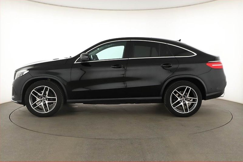 Mercedes-Benz GLE (2019) 350 d 4MATIC - fotka 3 z 21