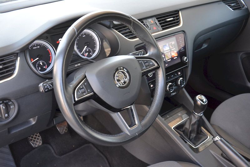 Škoda Octavia (2020) Combi 1.5 TSI 110 kW Style PLU - fotka 11 z 23