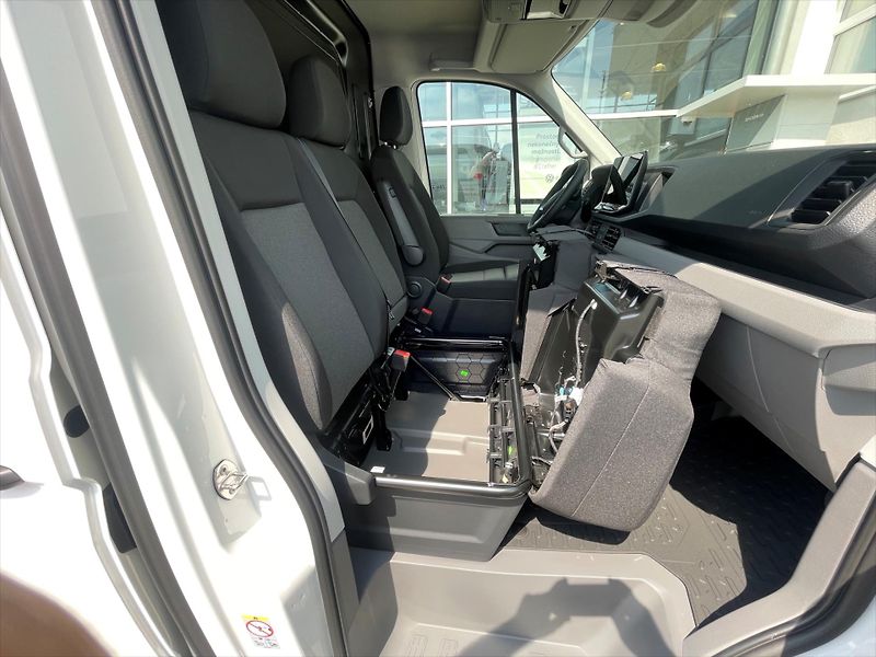 Volkswagen Crafter 35 130kW 8AU FWD DR - fotka 17 z 27