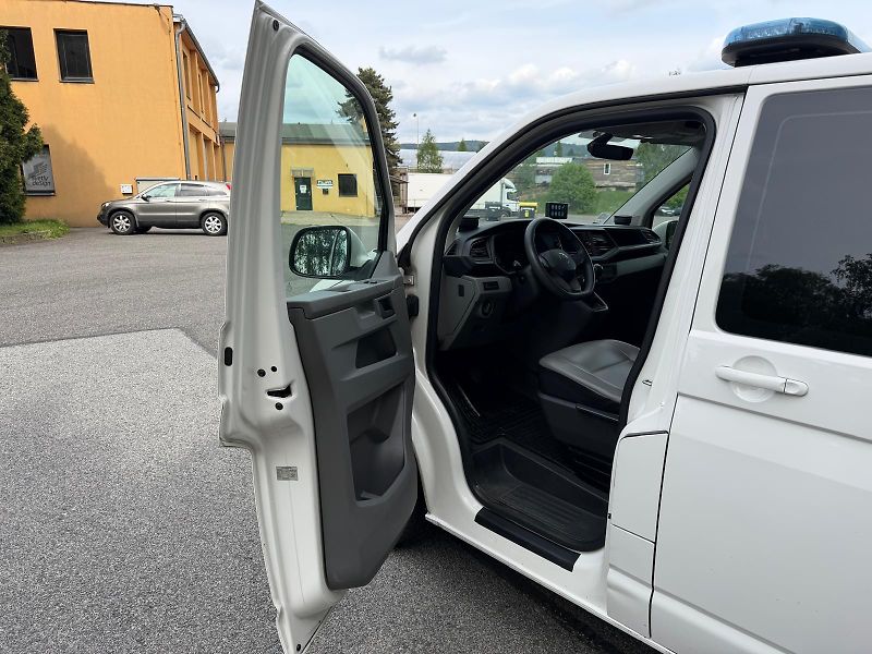 Volkswagen Transporter 2,0 TDi / 110 kW / T6 city  - fotka 9 z 29