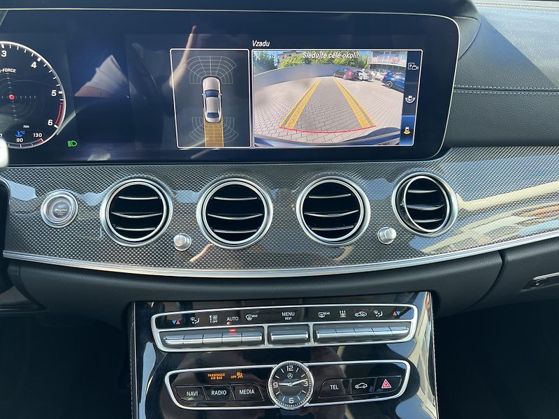Mercedes-Benz Třídy E 400d 4 Matic vzduch plná výbav - fotka 21 z 29