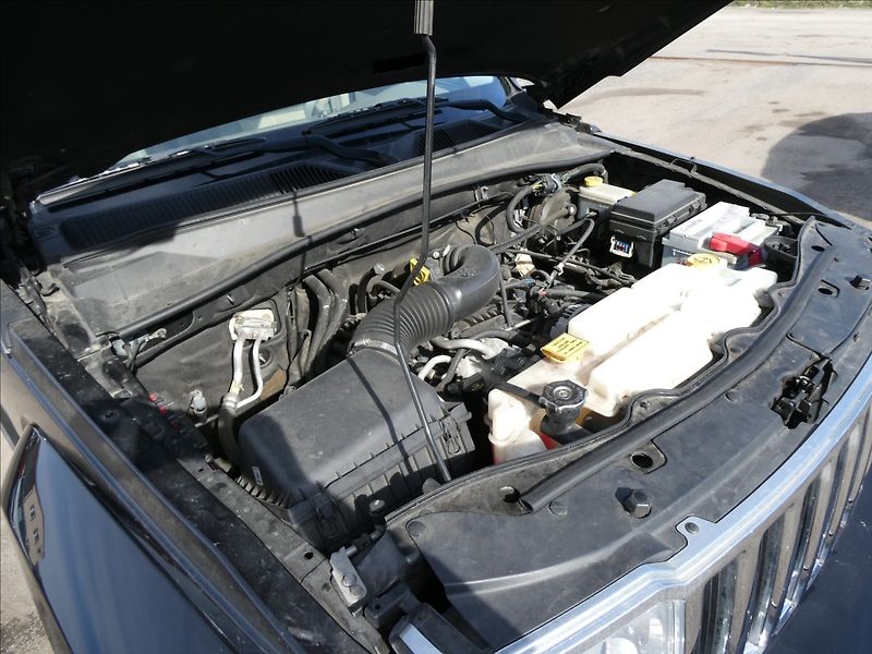 Jeep Cherokee 3,7 L 151kW 4x4, automat - fotka 30 z 37