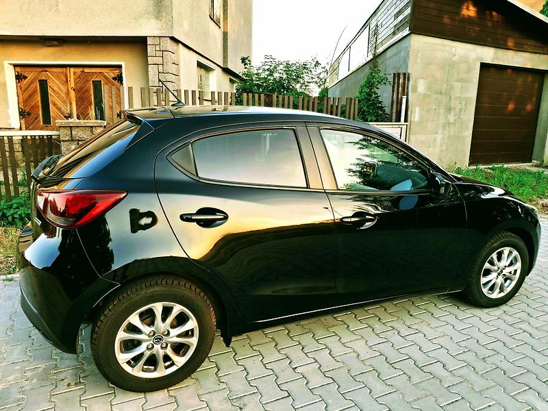 Mazda 2 1.5 benzin  - fotka 15 z 41