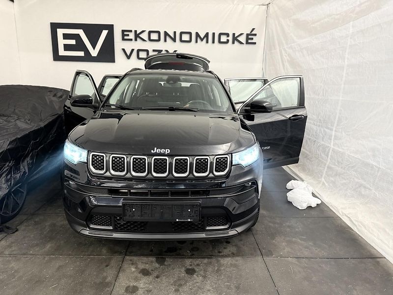 Jeep Compass (2021) 1.3 T4 PHEV 190CV, 4X4,ZÁRUKA - fotka 52 z 75