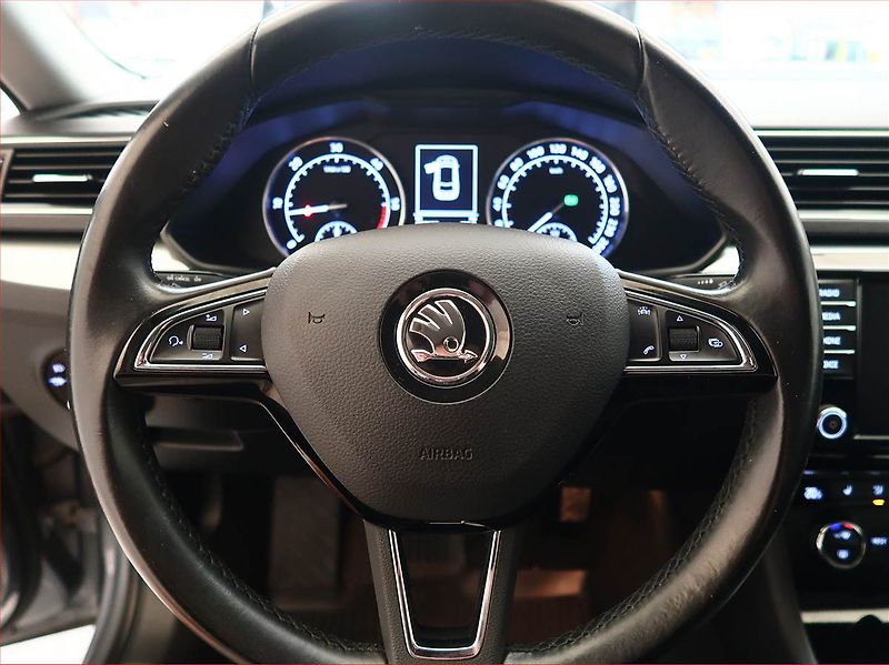 Škoda Superb (2016) Ambition Plus 2.0 TDI, Automat - fotka 16 z 19