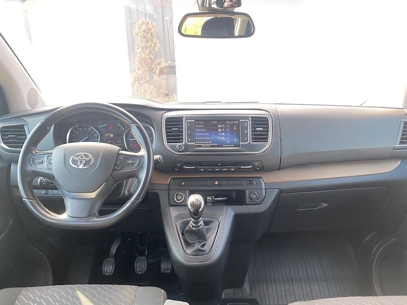 Toyota ProAce Verso 2.0D, ČR, Comfort L1, 5 míst - fotka 11 z 19