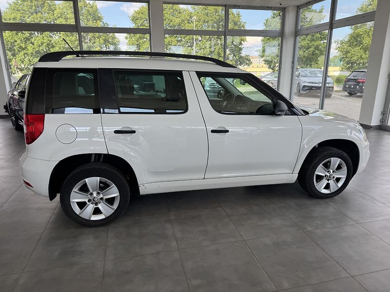 Škoda Yeti (2014) 1,6TDi GREENLINE  - fotka 8 z 21