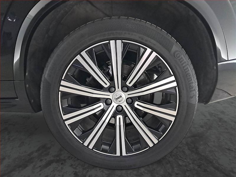 Volvo XC90 (2021) B5 AWD - fotka 15 z 26