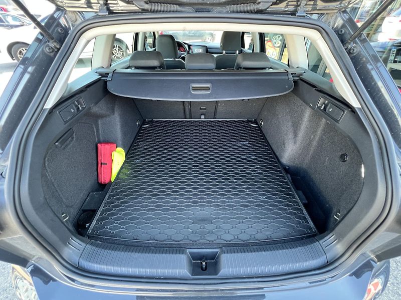 Volkswagen Golf 1.0TSi 81kw NAVI KOUPENO V ČR - fotka 31 z 46