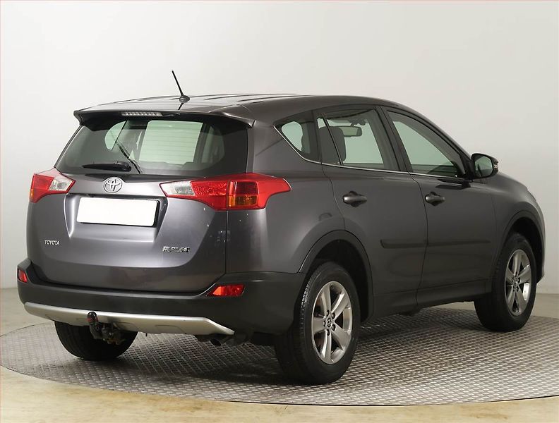 Toyota RAV4 (2015) 2.0 D-4D, ČR,1.maj, Serv.kniha - fotka 5 z 17