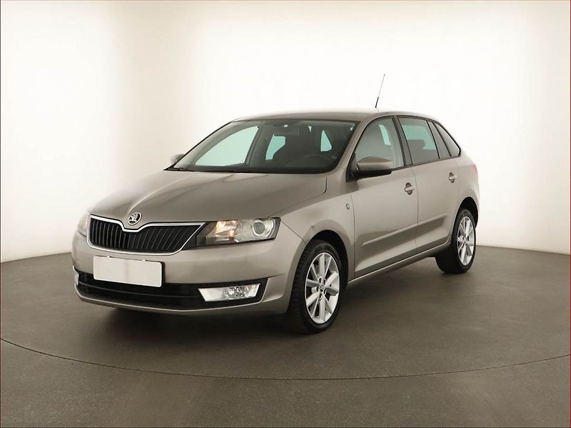 Škoda Rapid (2014) Spaceback 1.6 TDI, Automat - fotka 2 z 15