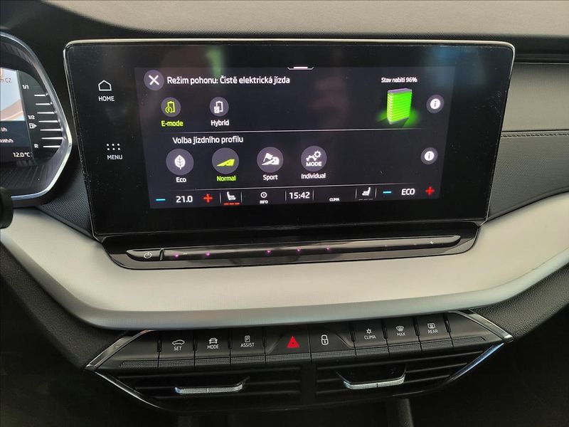 Škoda Octavia 1,4 TSI,PHEV,DSG,Clever,tažné - fotka 31 z 50