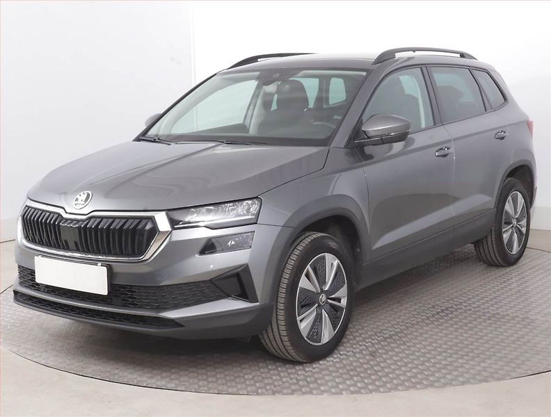Škoda Karoq (2024) Ambition 1.5 TSI - fotka 2 z 21