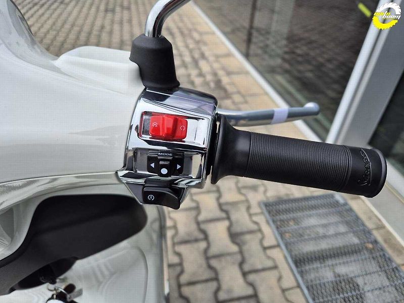 Vespa Primavera 125 3V ABS (2026) E5+ - fotka 17 z 74