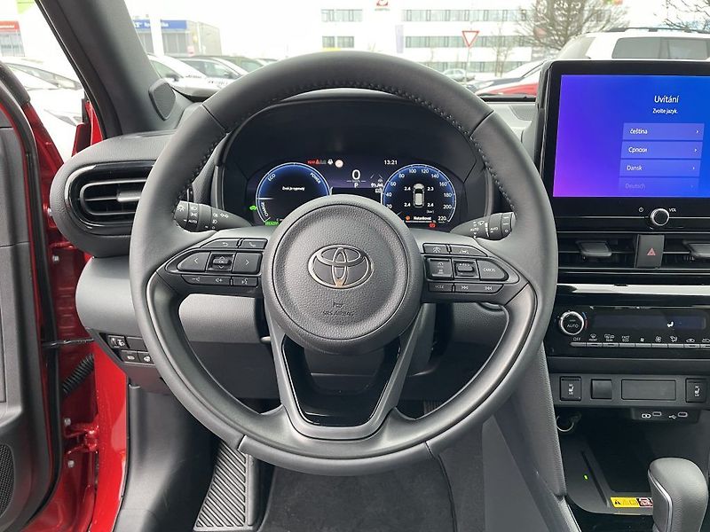 Toyota Yaris Cross 1.5 Hybrid 130k ODBĚR 10/2026 - fotka 16 z 32